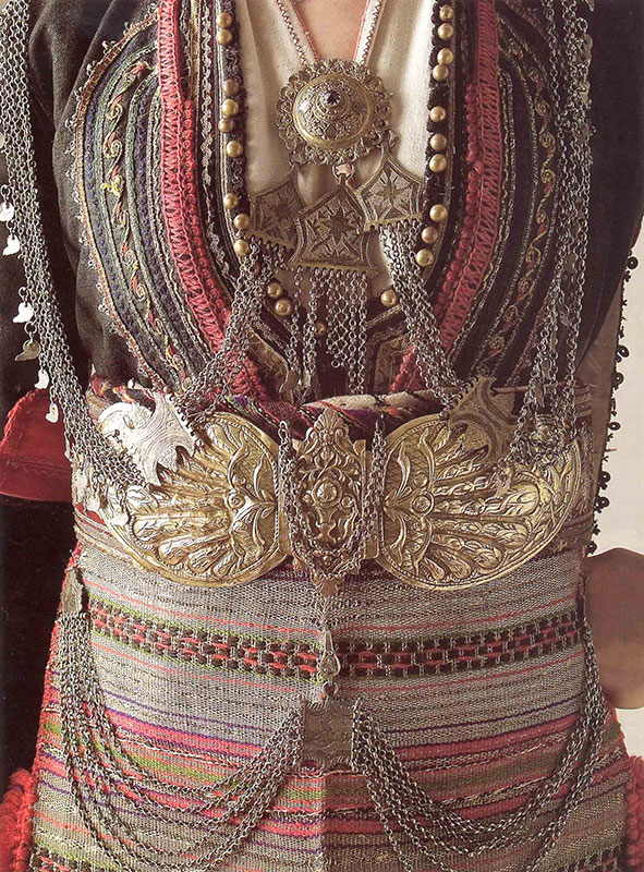 costume-img